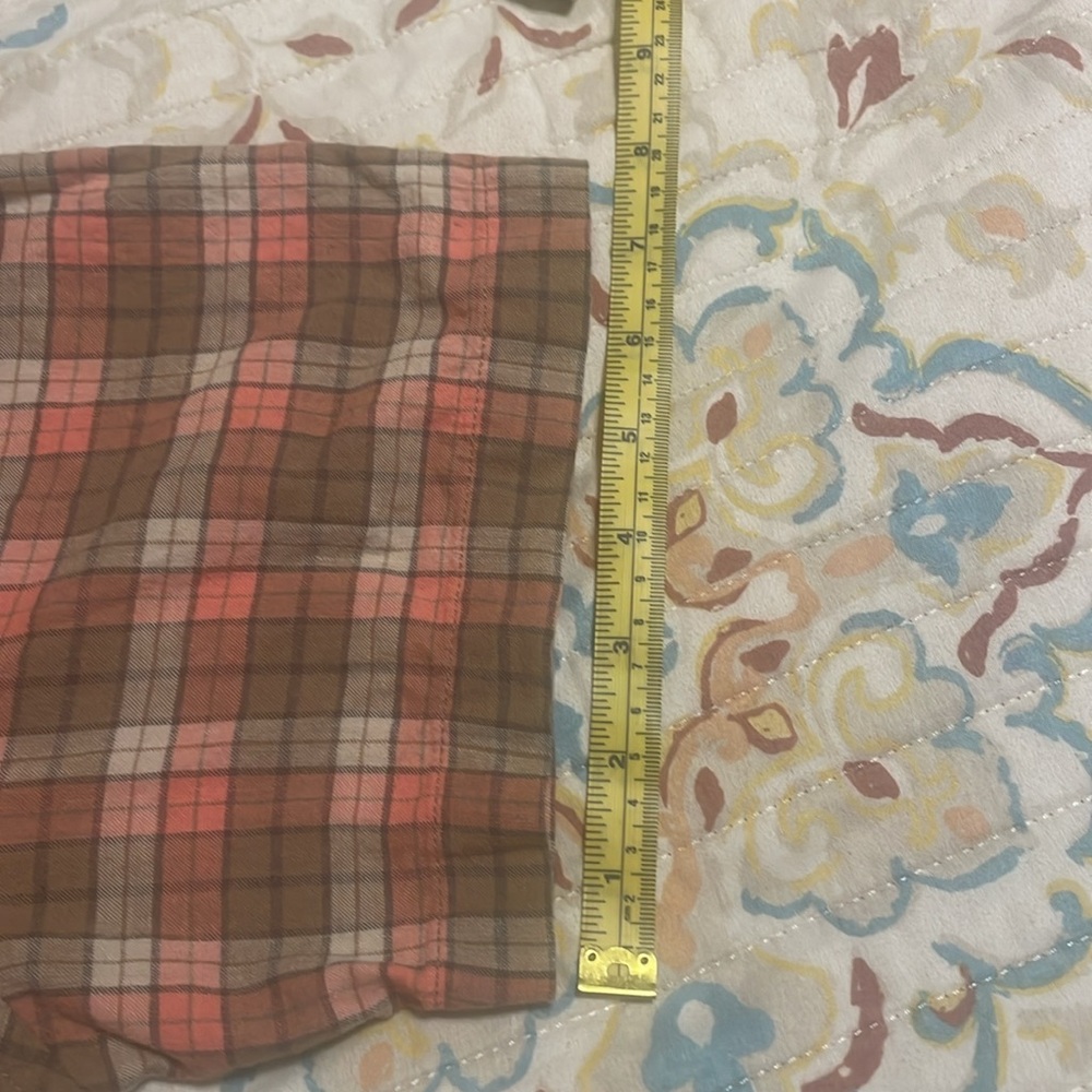 Old Navy Rose and Tan Casual Button Down Shirt - Picture 7 of 8